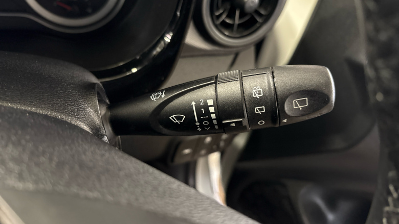 Hyundai i10 1.0 MPi SE Connect 5dr Petrol Hatchback